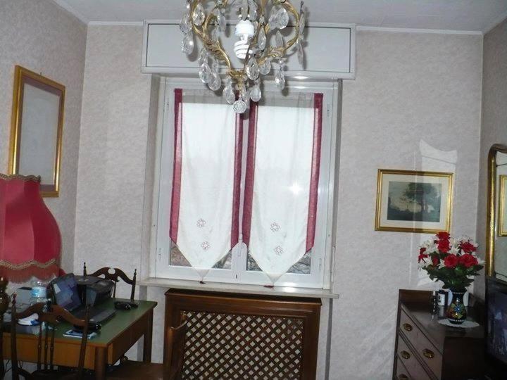 Suzzani House Gasthuis *